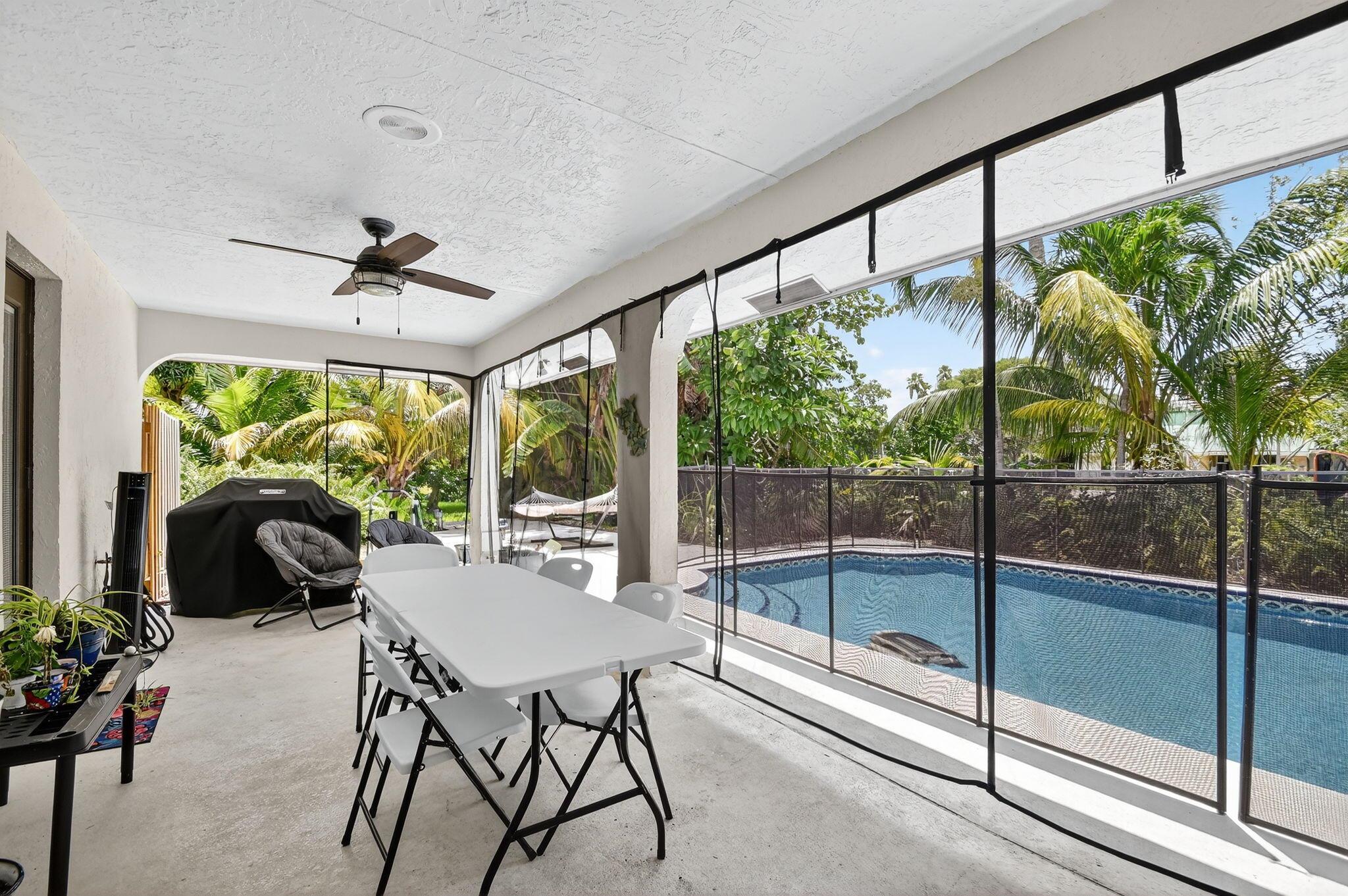 GREENVIEW SHORES 2 OF WEL - Residential