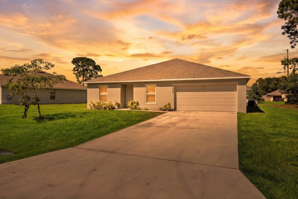 1509 SW BERMEL AVE, PORT SAINT LUCIE, FL 34953 - Image 39acf4439a14e60dfa4b92c8e97dc0f7/1641011337