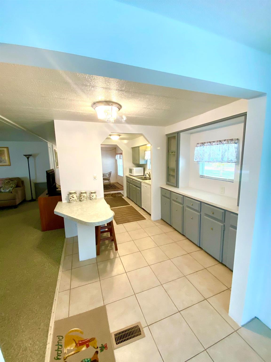 Spanish Lakes Riverfront - Residential
