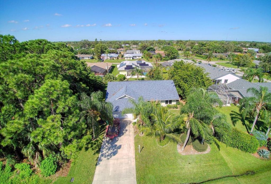 Photo of 741 SE Celtic Avenue, Port Saint Lucie, FL 34983 (MLS # R10928588)