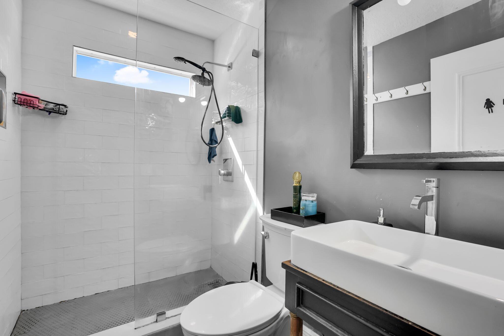 COUNTERPOINT ESTATES 11 - Residential