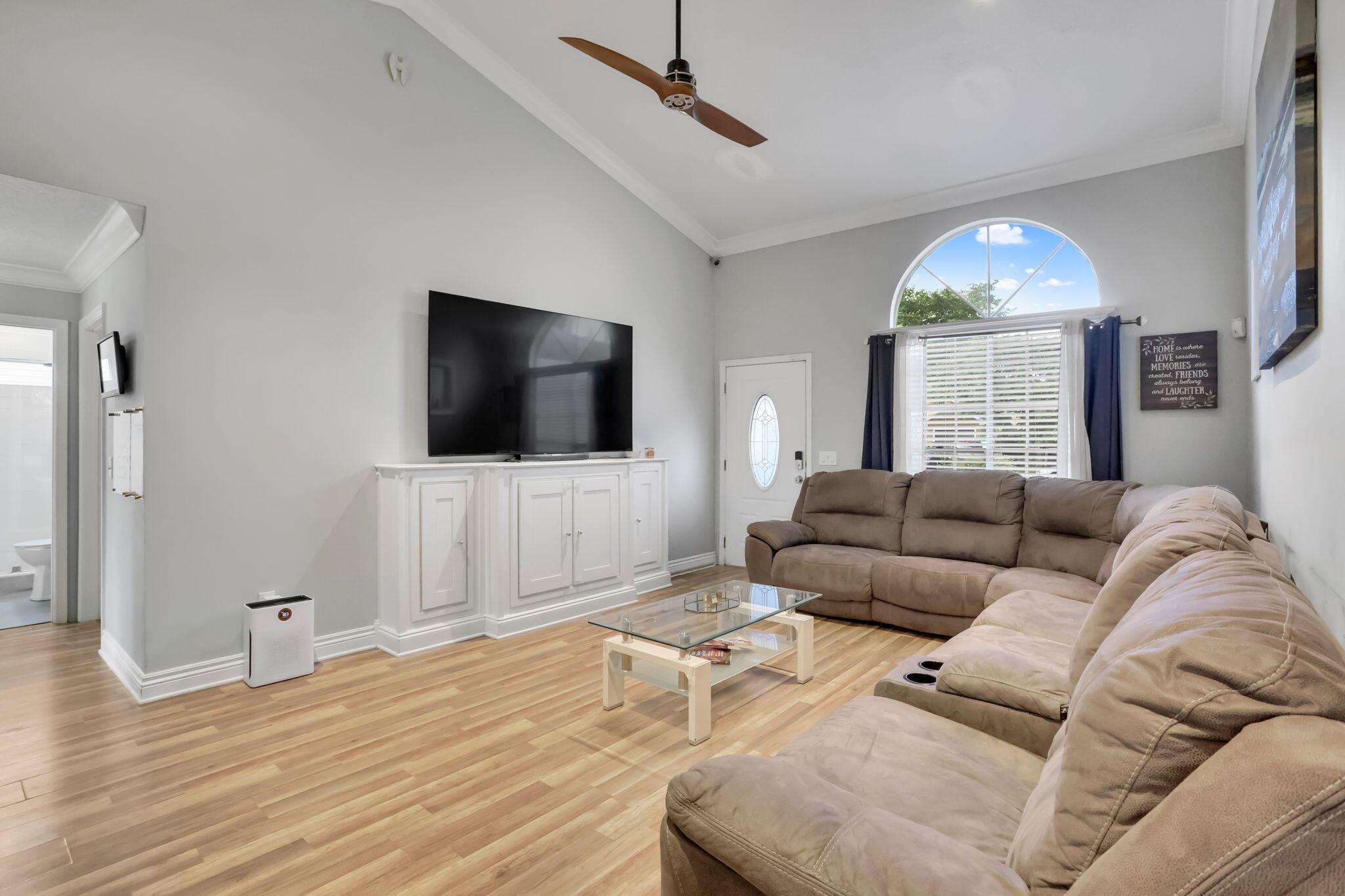 COUNTERPOINT ESTATES 11 - Residential