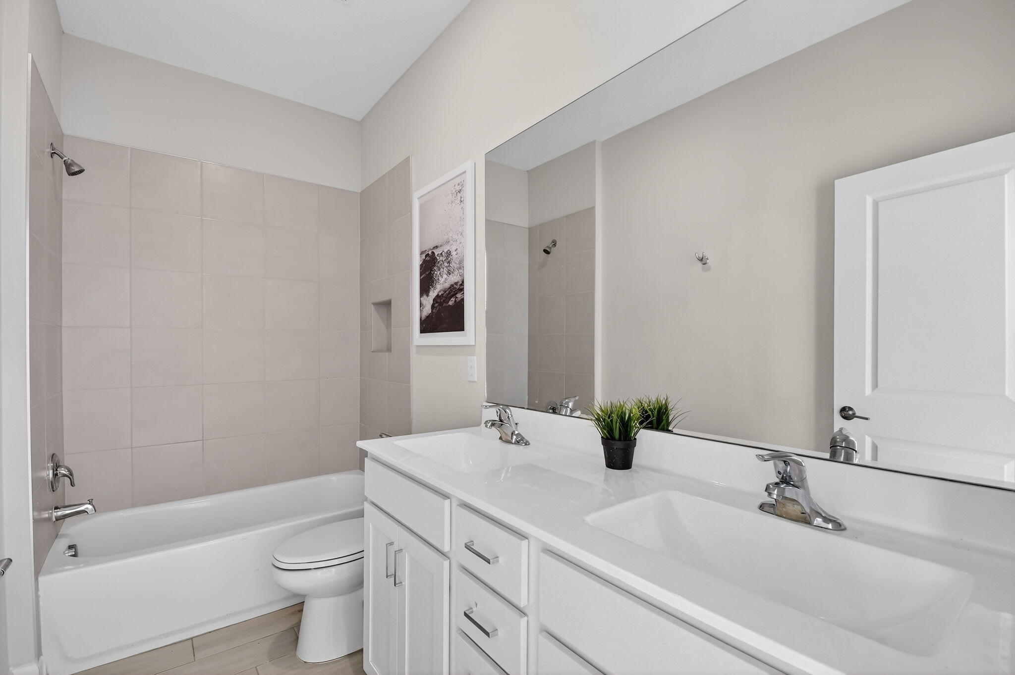 ANDALUCIA PUD PLAT 6 - Residential Lease