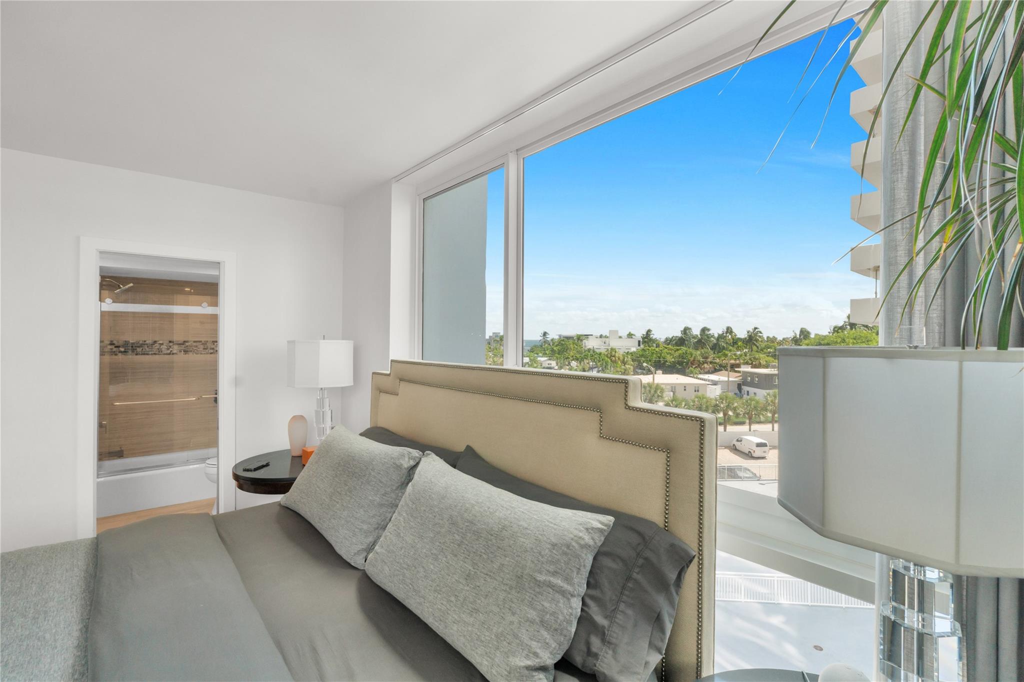 EMBASSY TOWER II - Residential