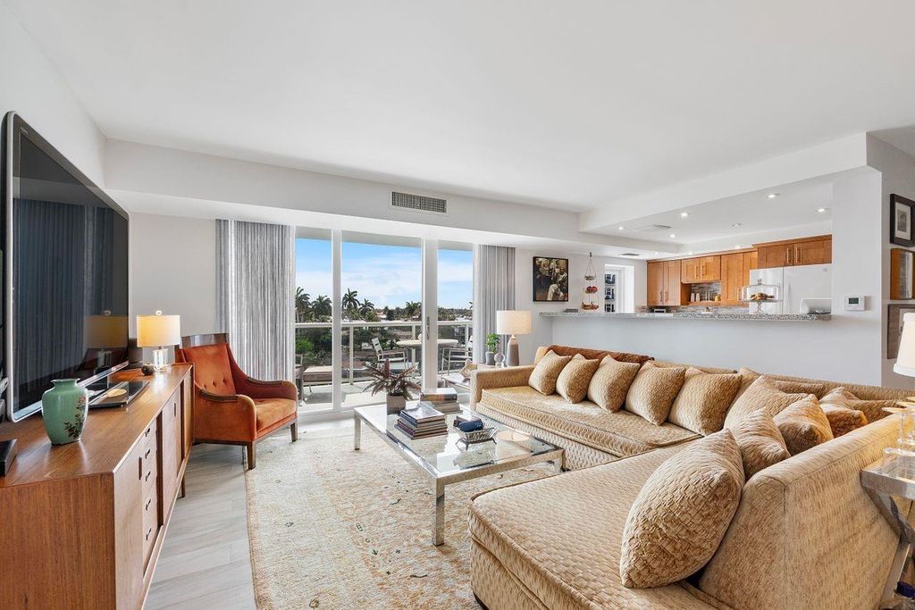 Photo of 2715 N Ocean Blvd #4E, Fort Lauderdale, FL 33308 (MLS # F10531447)
