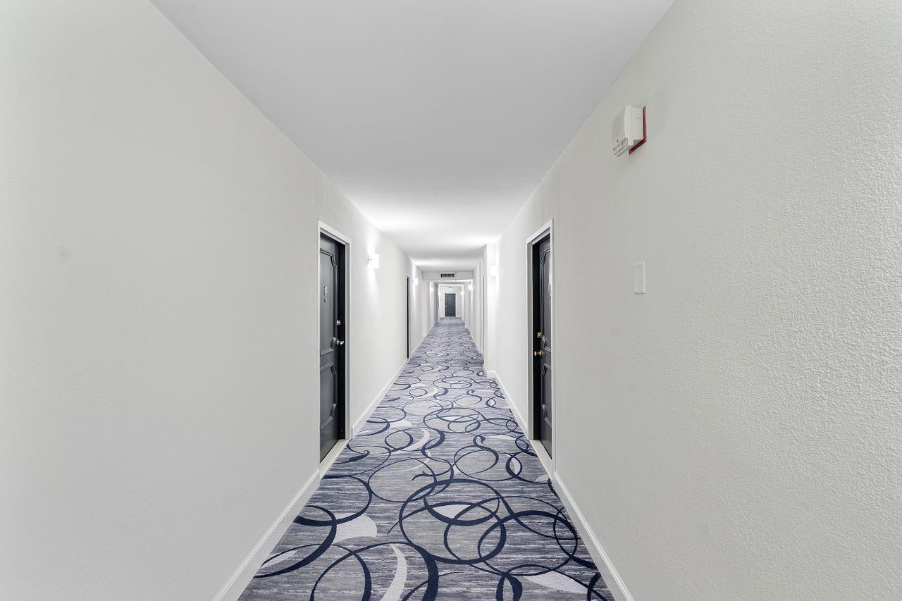 EMBASSY TOWER II - Residential