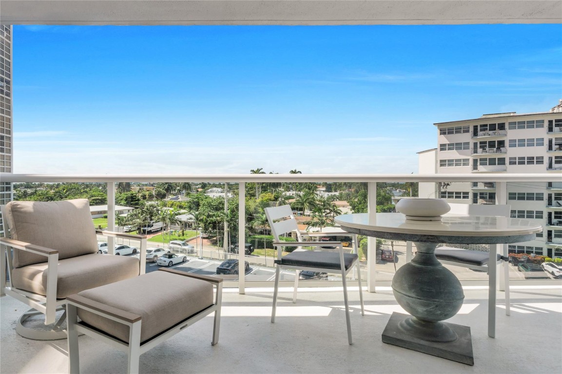 2715 N Ocean Boulevard 4E