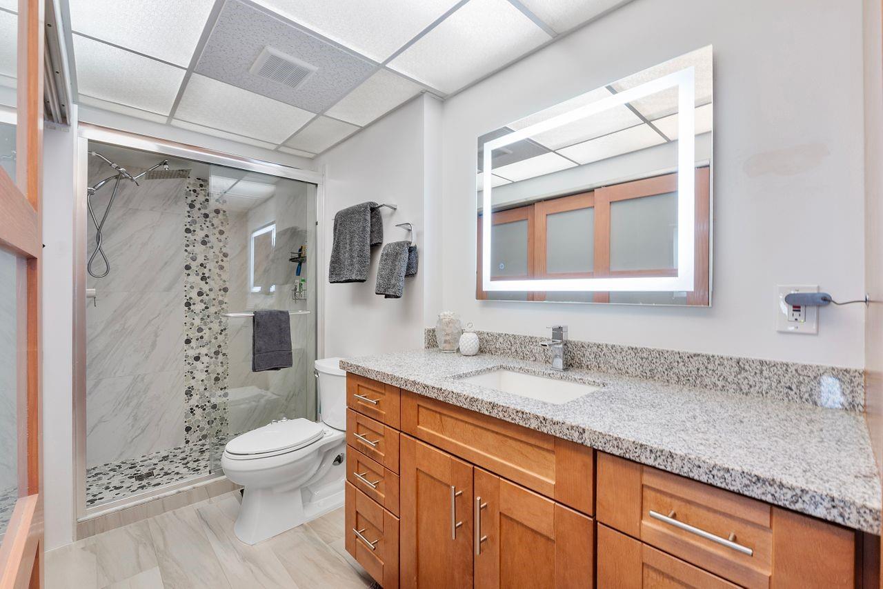 EMBASSY TOWER II - Residential