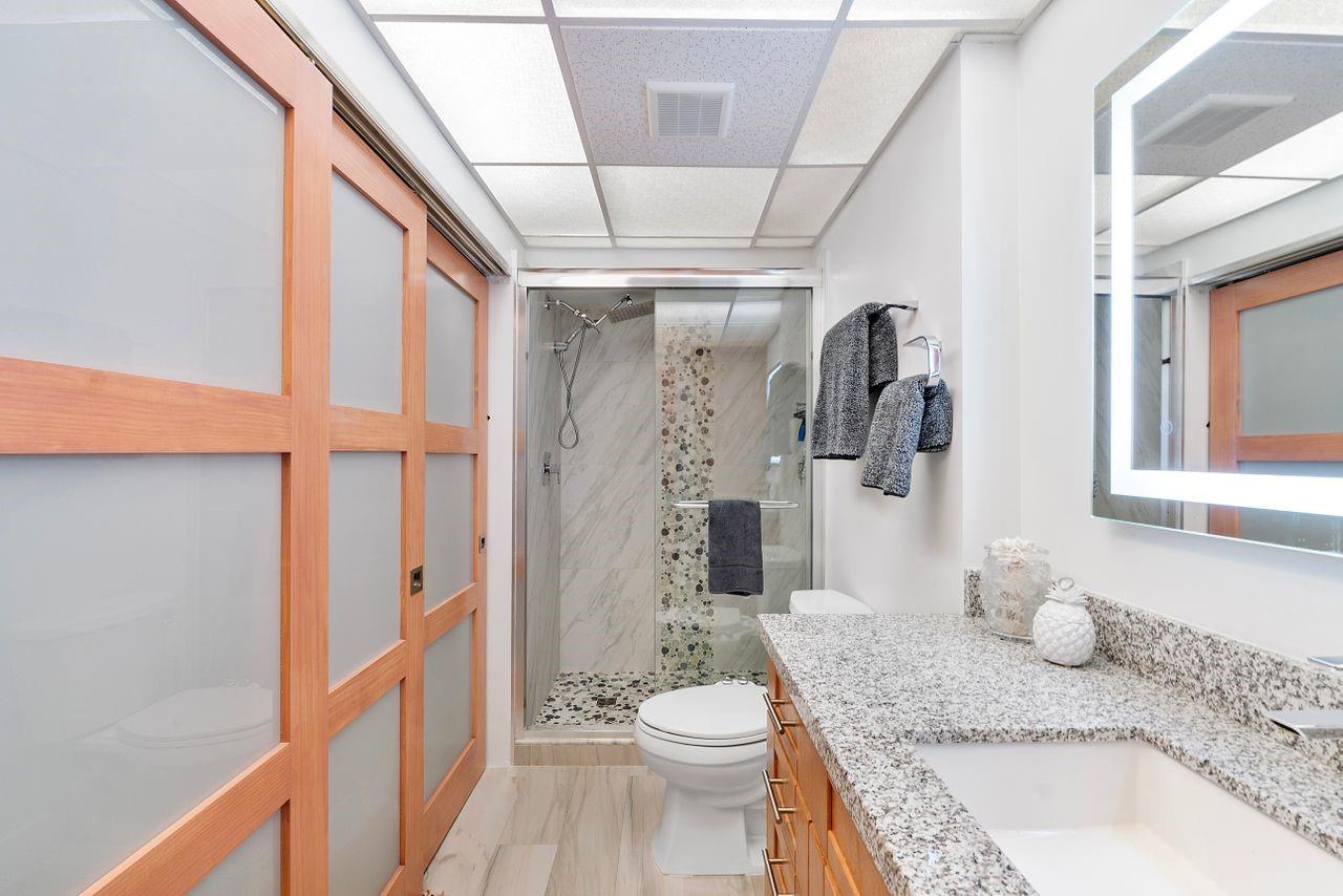 EMBASSY TOWER II - Residential