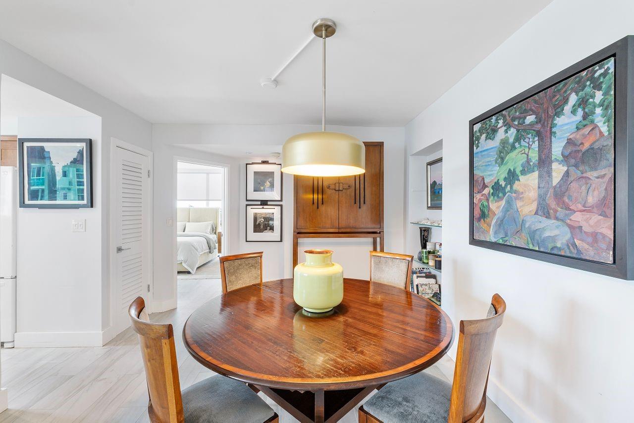 EMBASSY TOWER II - Residential