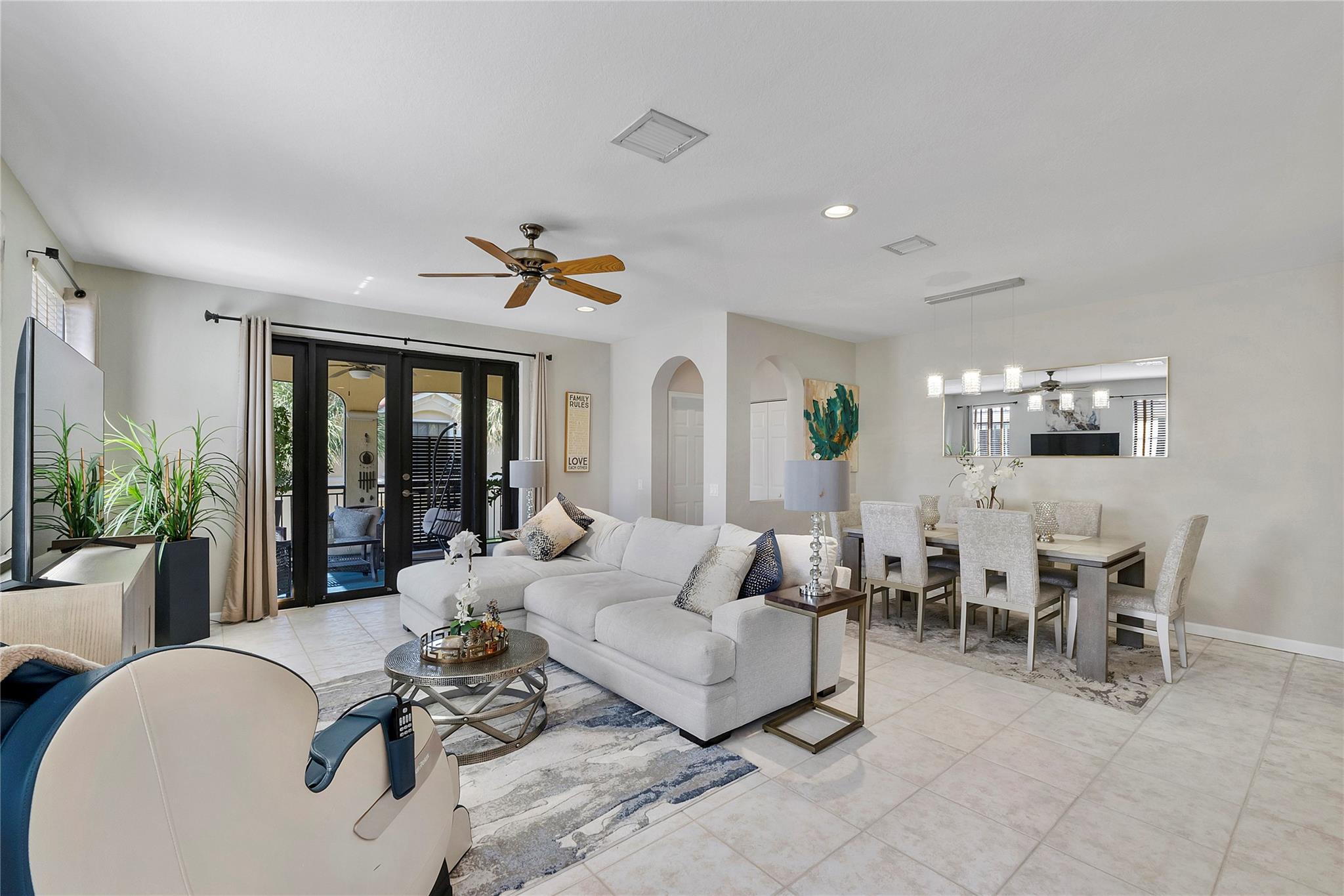 Mariposa Pointe - Residential