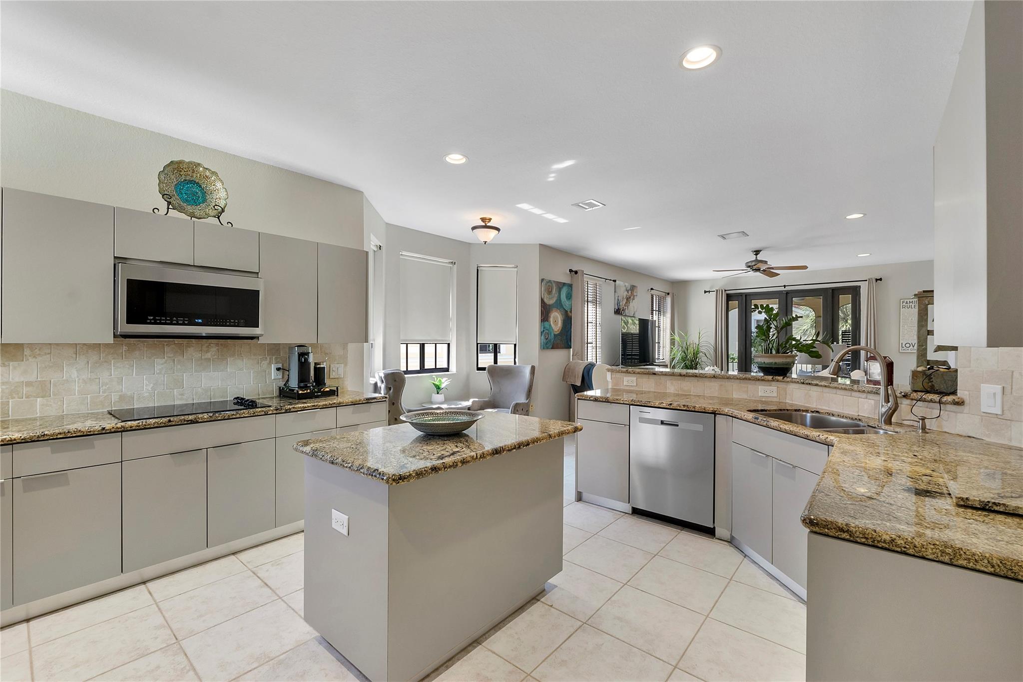 Mariposa Pointe - Residential