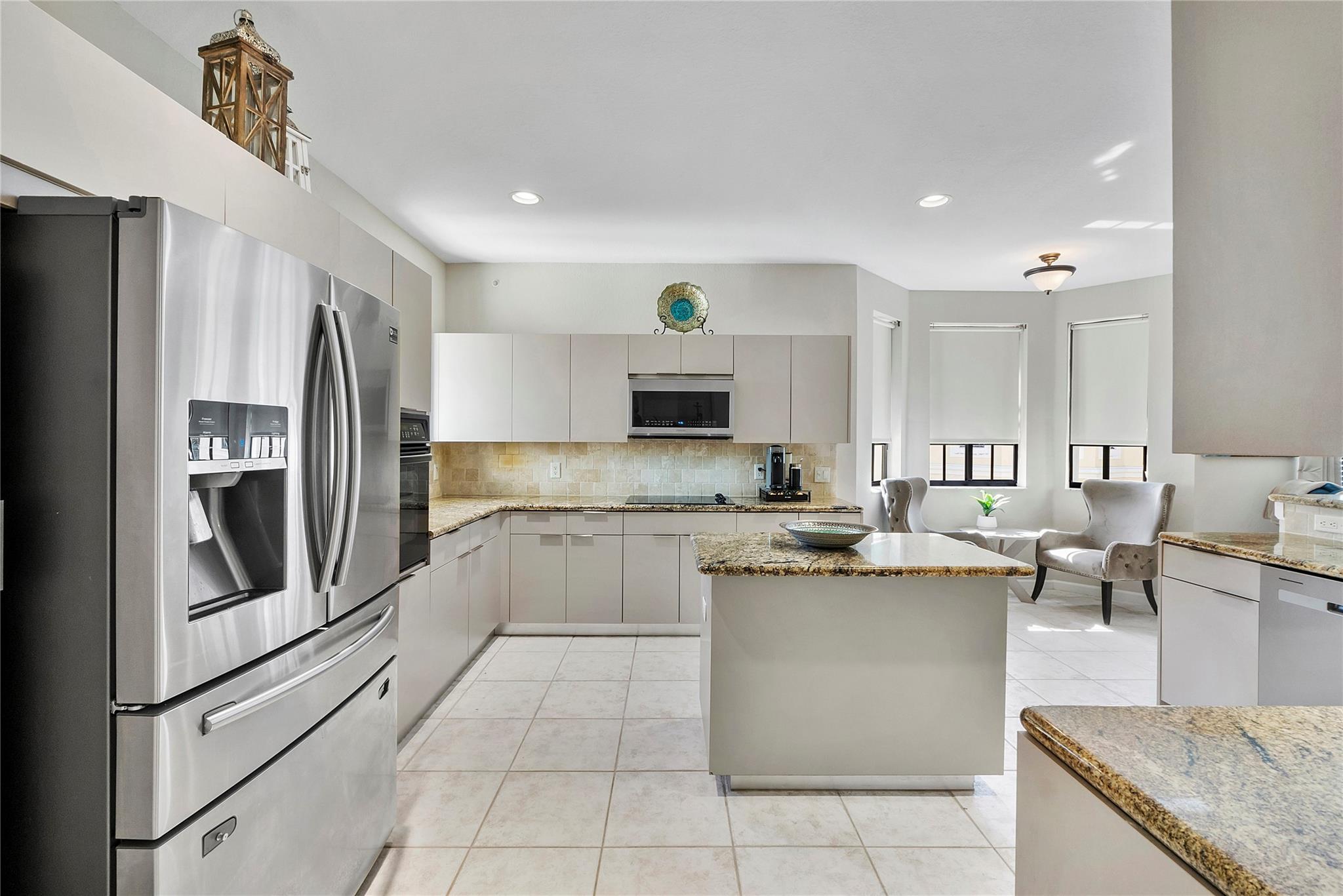 Mariposa Pointe - Residential