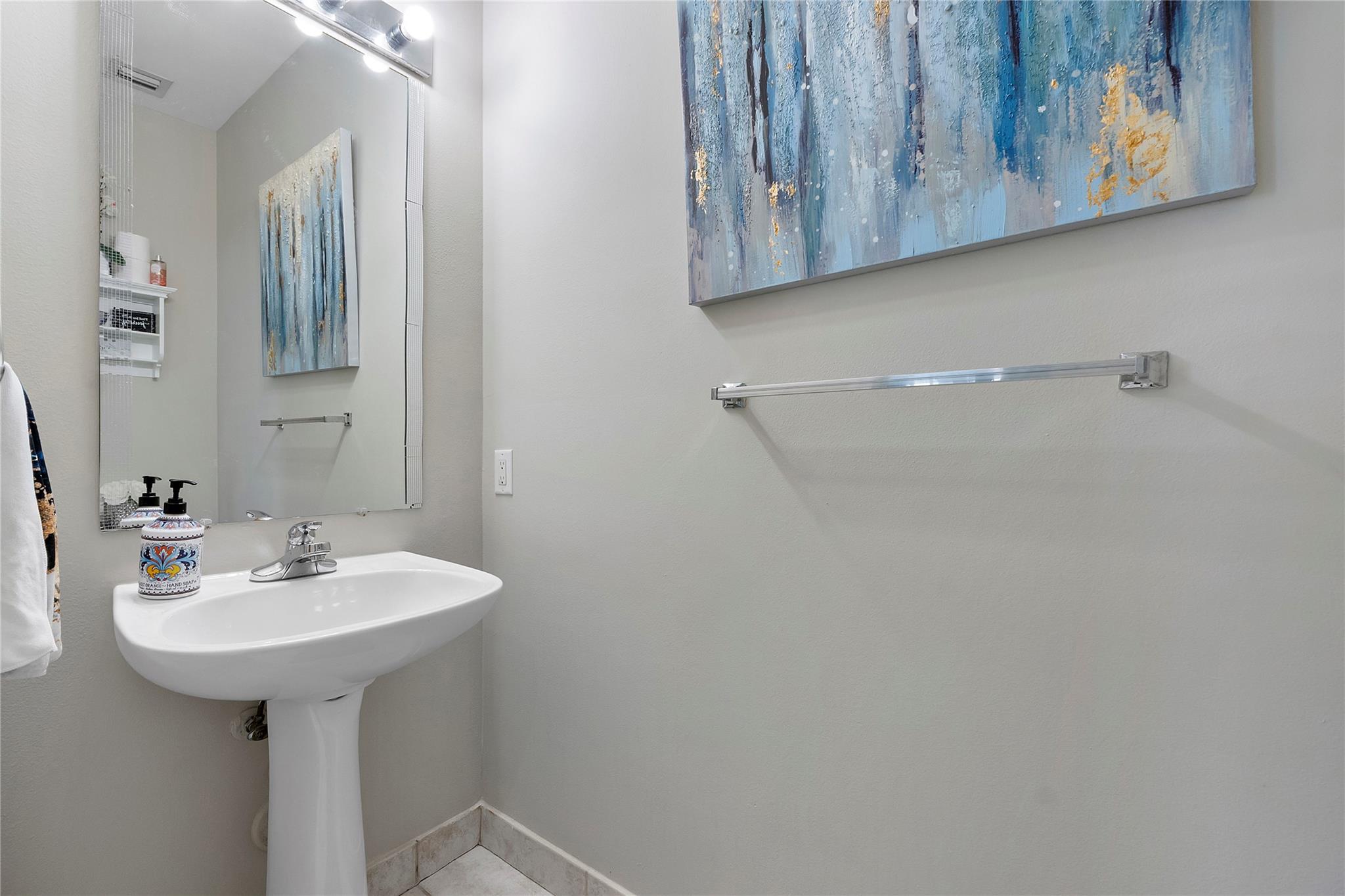 Mariposa Pointe - Residential