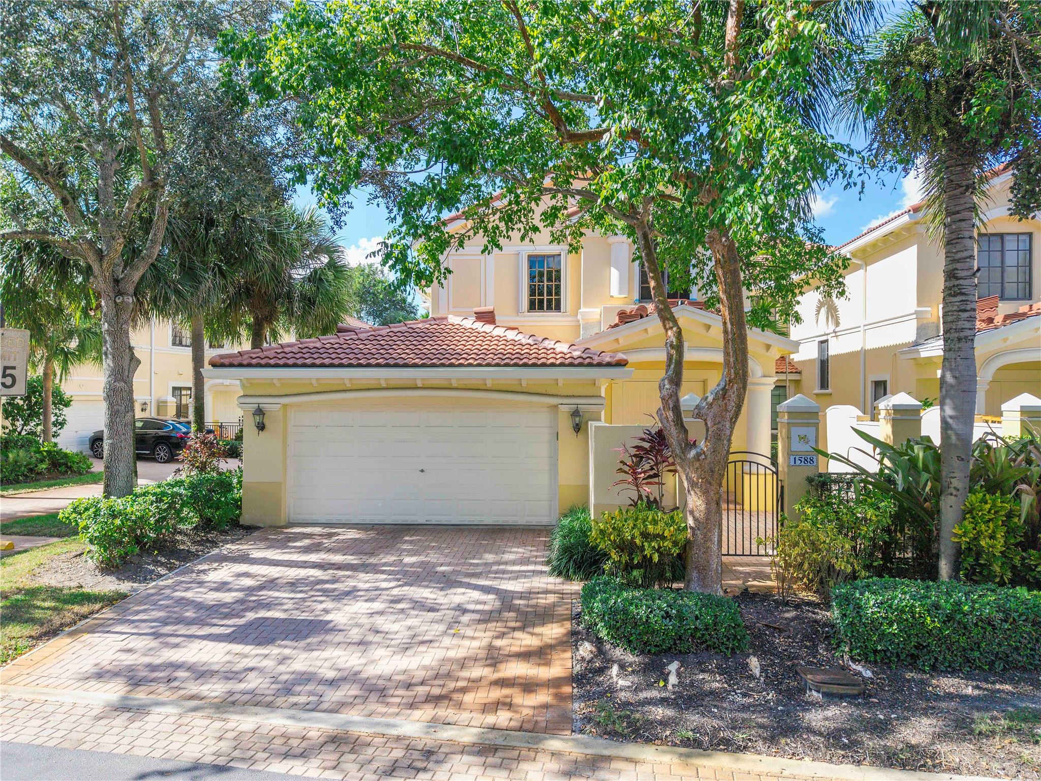 Mariposa Pointe - Residential