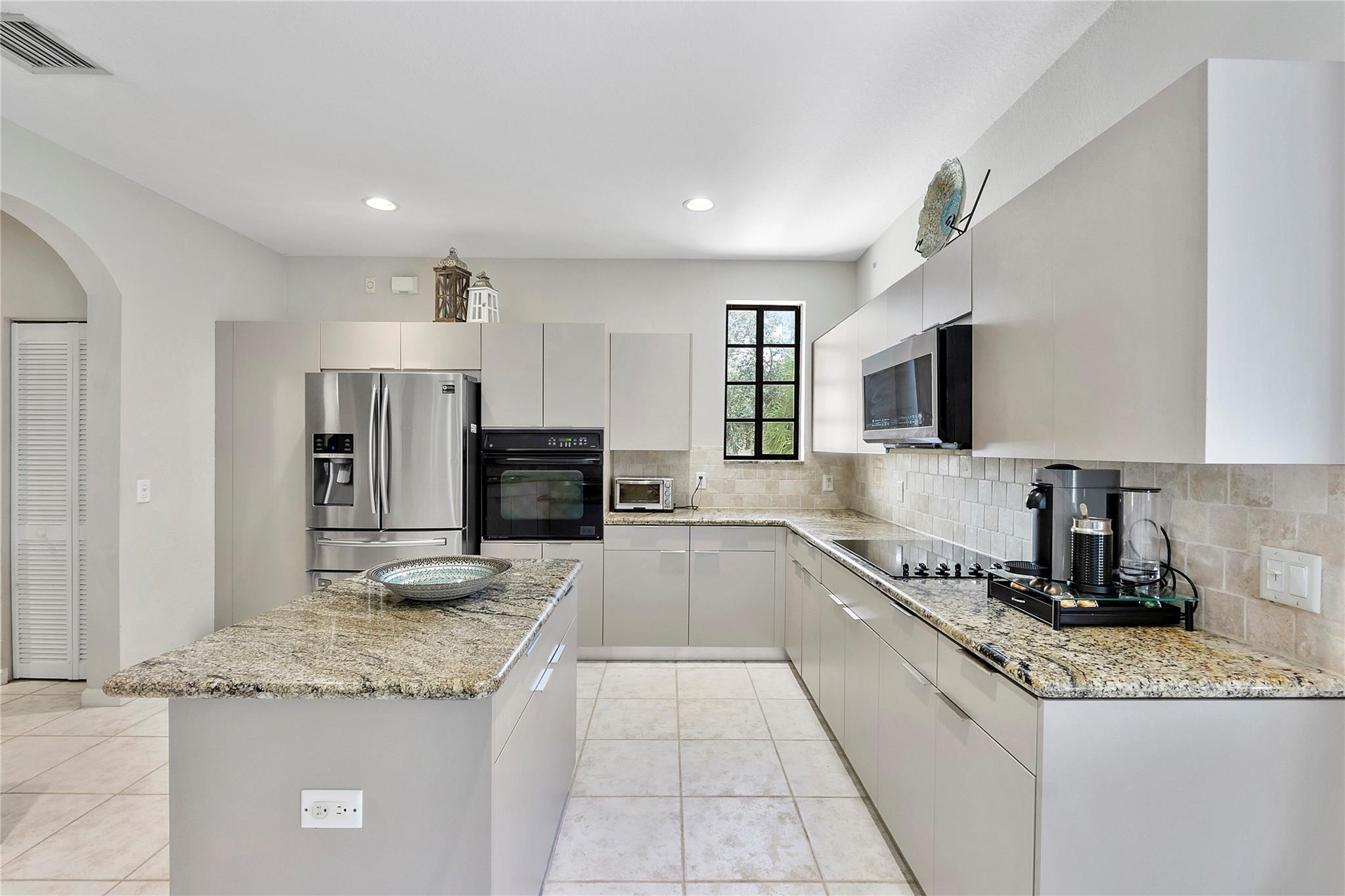 Mariposa Pointe - Residential