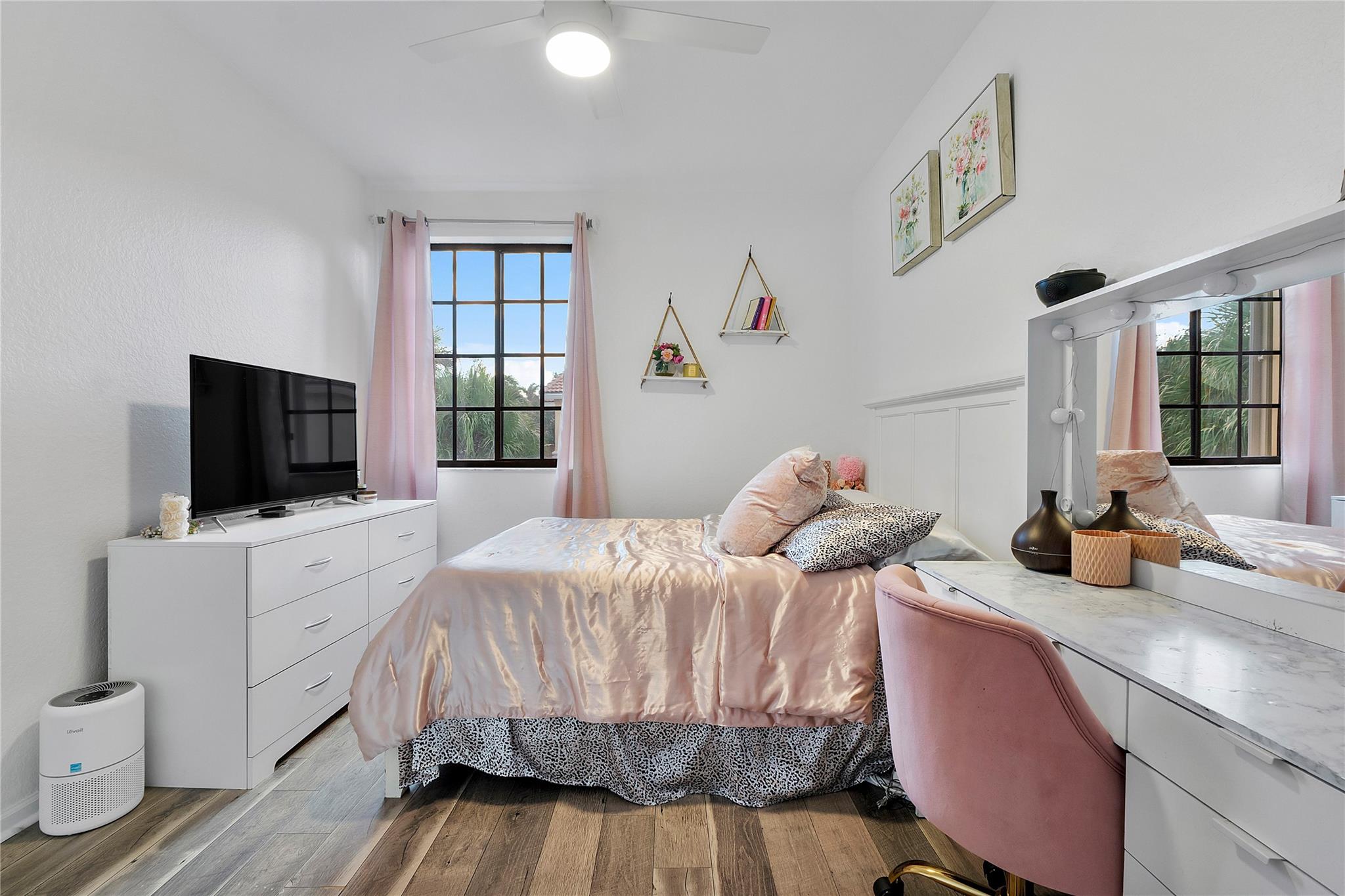 Mariposa Pointe - Residential