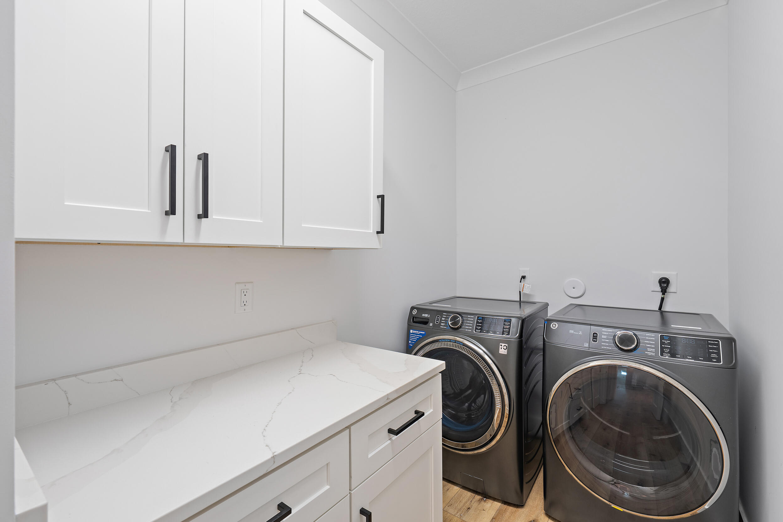 PINE TREE TERRACE - Residential