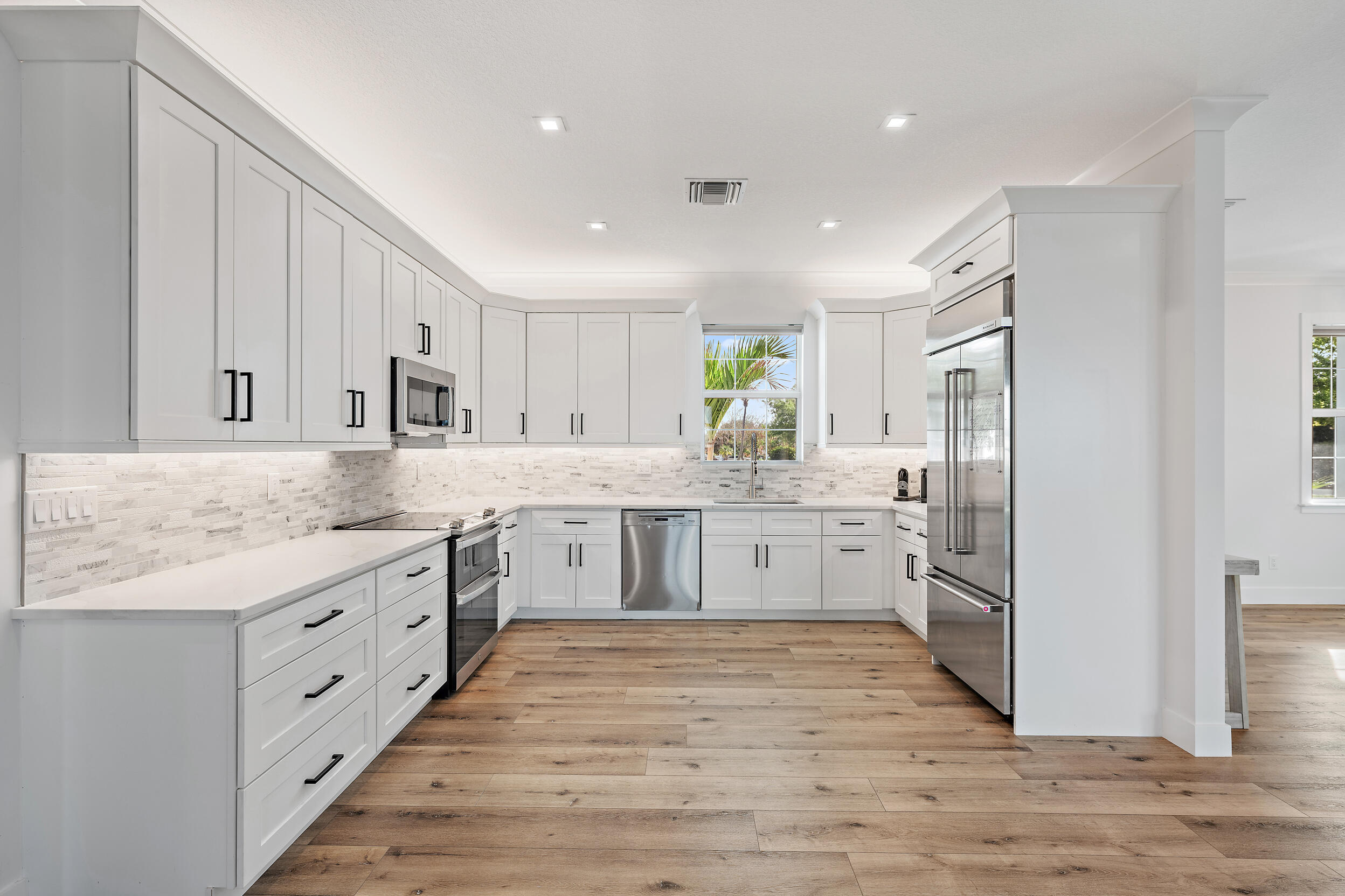 PINE TREE TERRACE - Residential