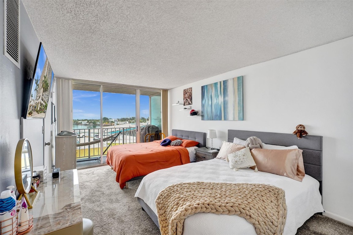 The Grandview Palace - Residential