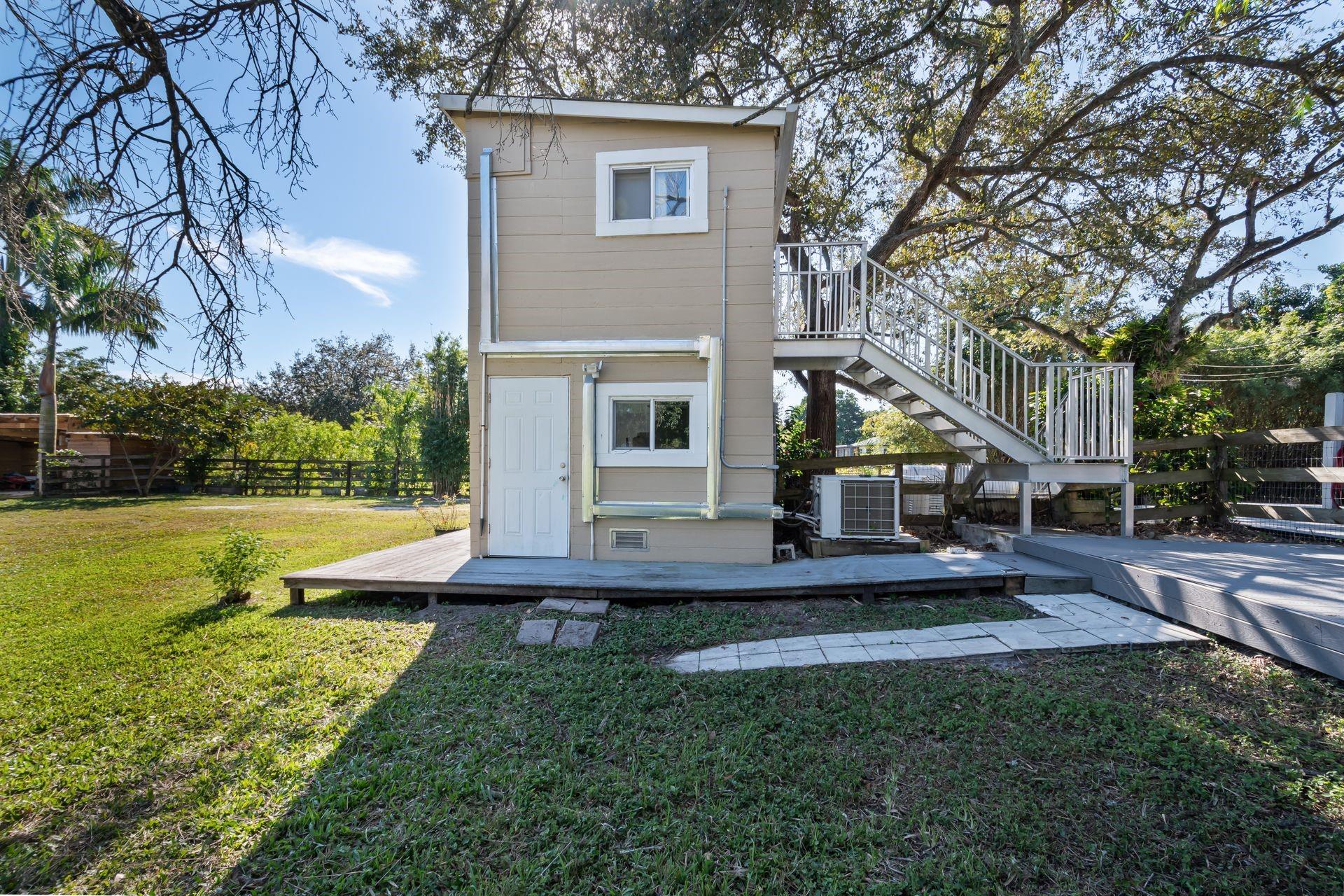 EVERGLADES SUGAR & LAND C - Residential