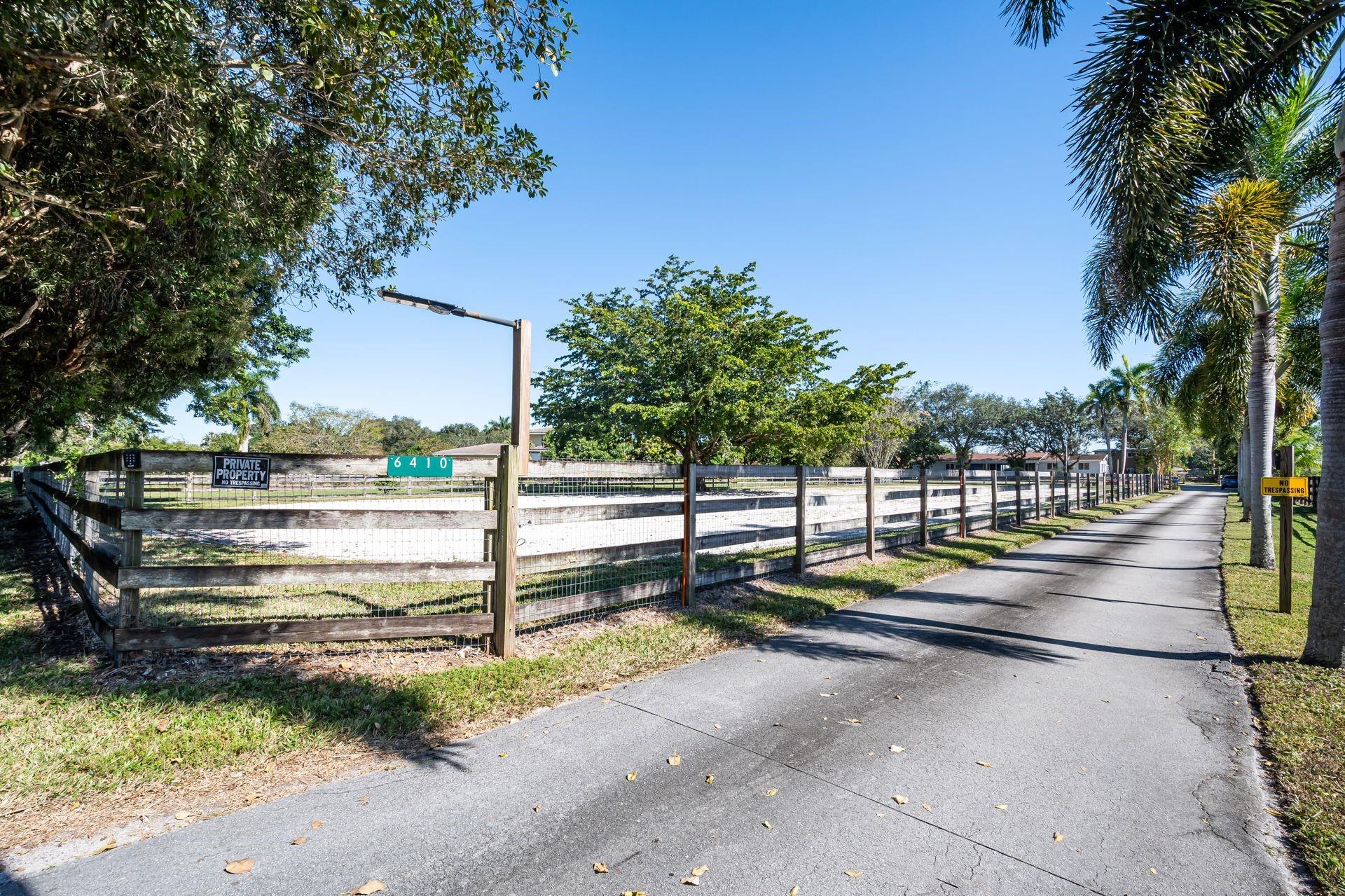 EVERGLADES SUGAR & LAND C - Residential