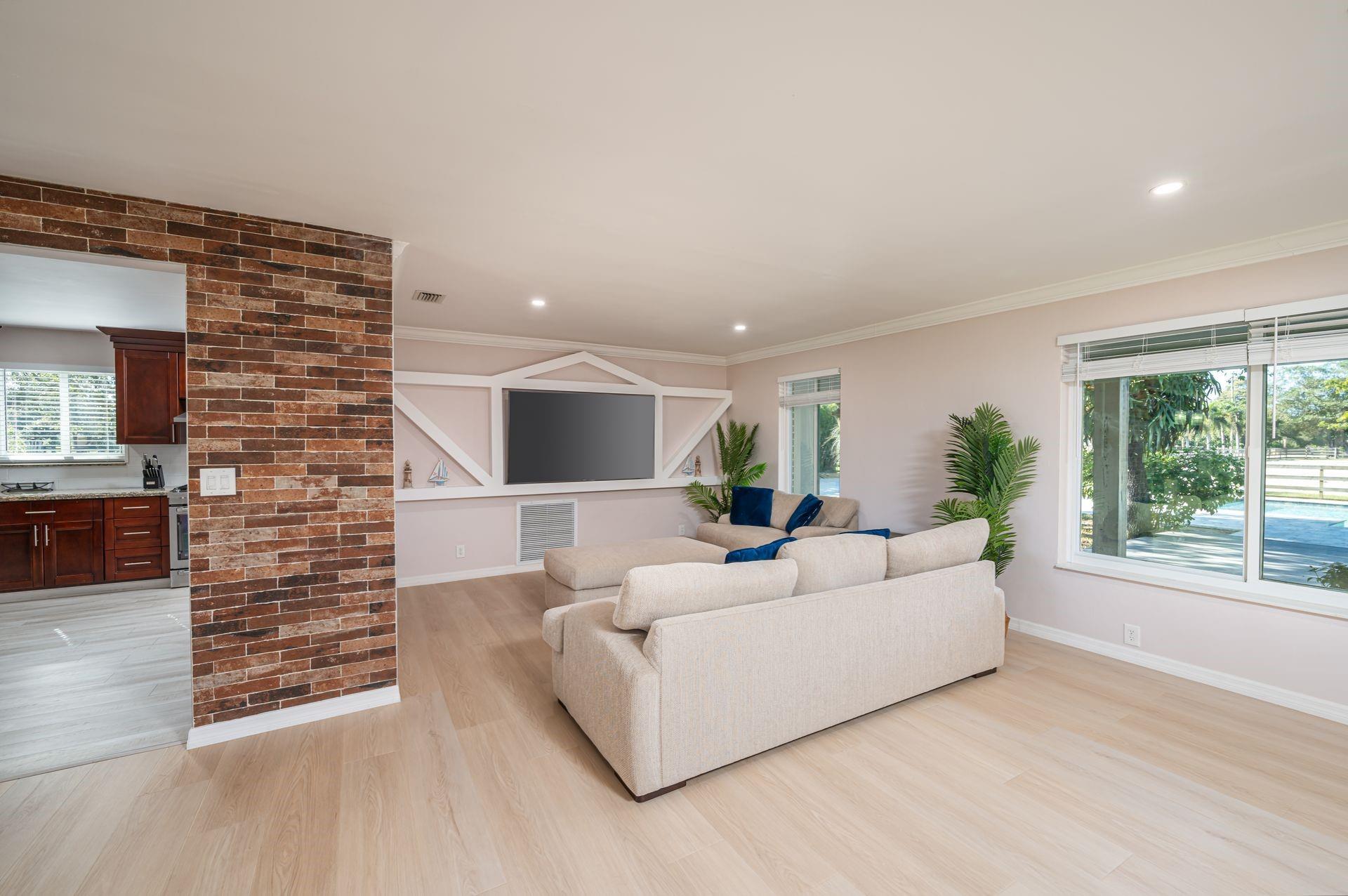 EVERGLADES SUGAR & LAND C - Residential