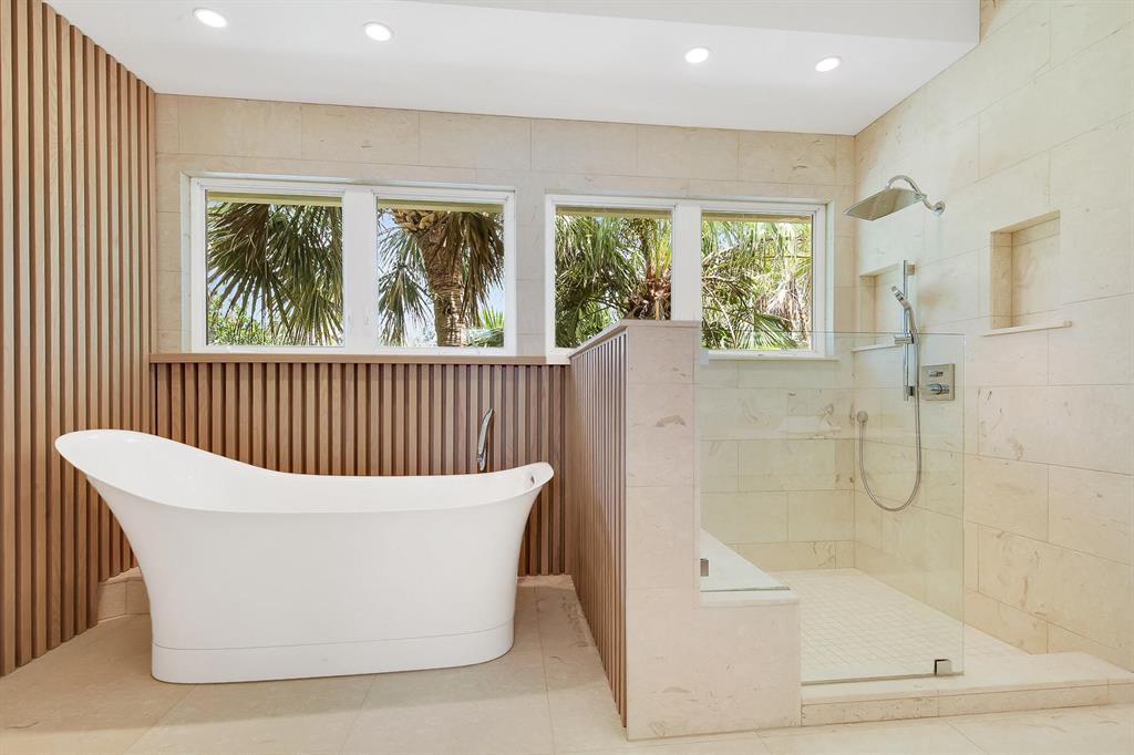 JUPITER INLET COLONY - Residential