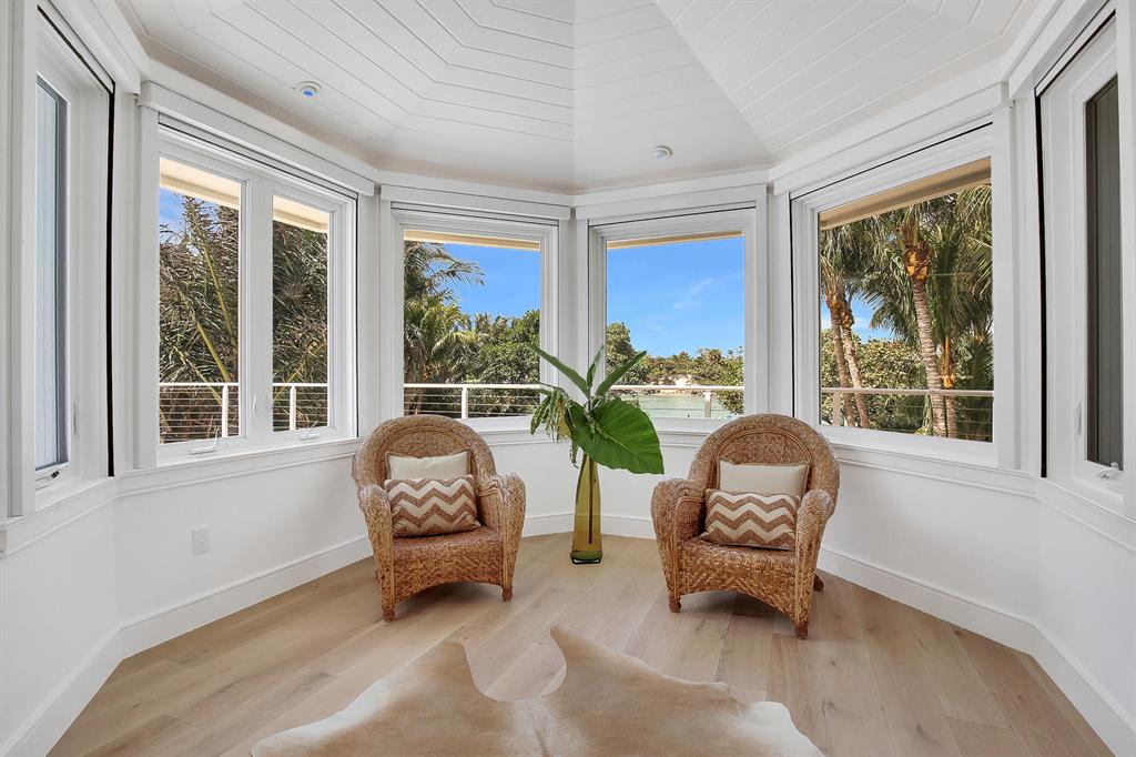 JUPITER INLET COLONY - Residential