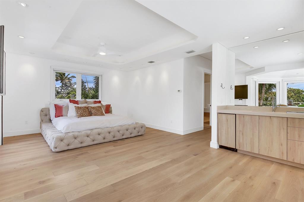 JUPITER INLET COLONY - Residential