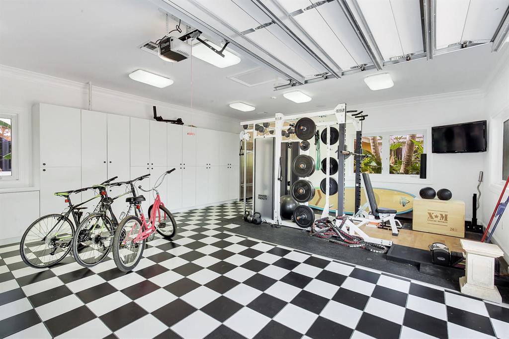 JUPITER INLET COLONY - Residential