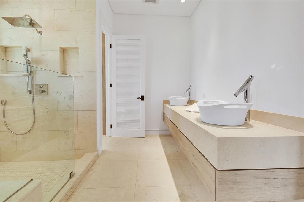 JUPITER INLET COLONY - Residential