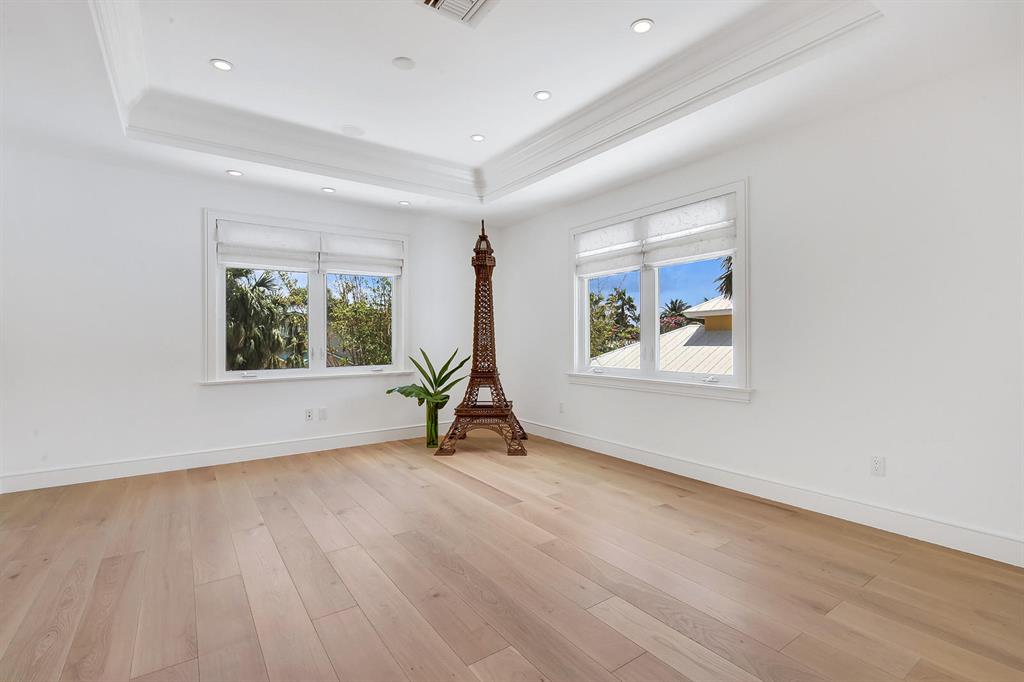 JUPITER INLET COLONY - Residential