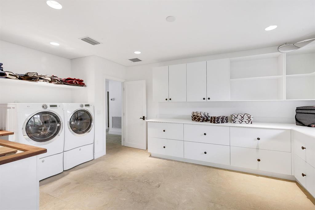 JUPITER INLET COLONY - Residential