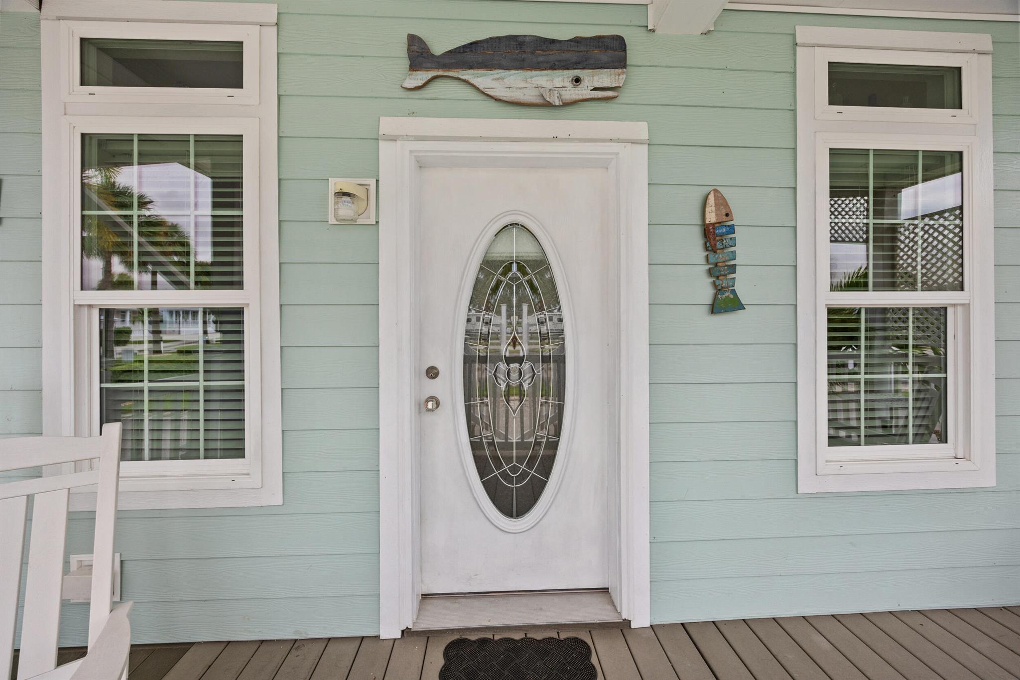 204 NE Sail Way