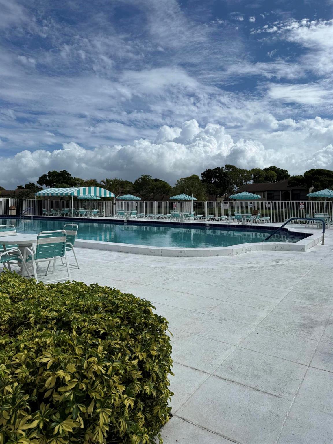 PINE RIDGE NORTH VILLAGE - Residential Lease