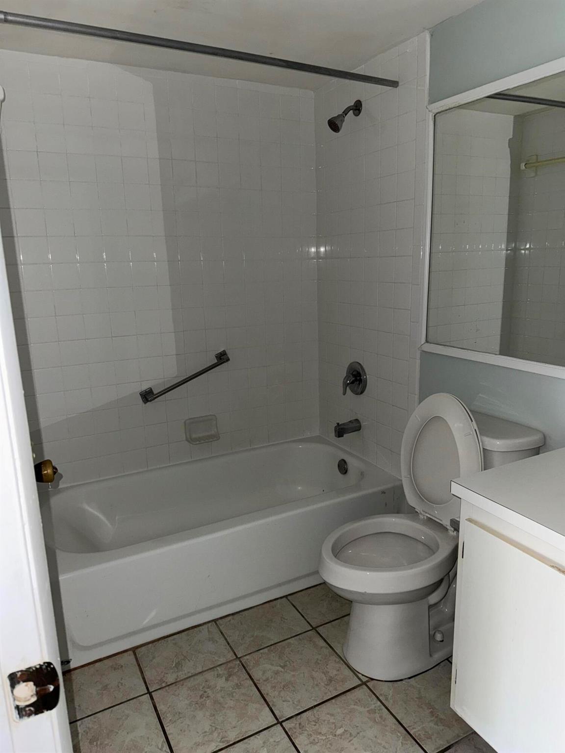 PINE RIDGE NORTH VILLAGE - Residential Lease