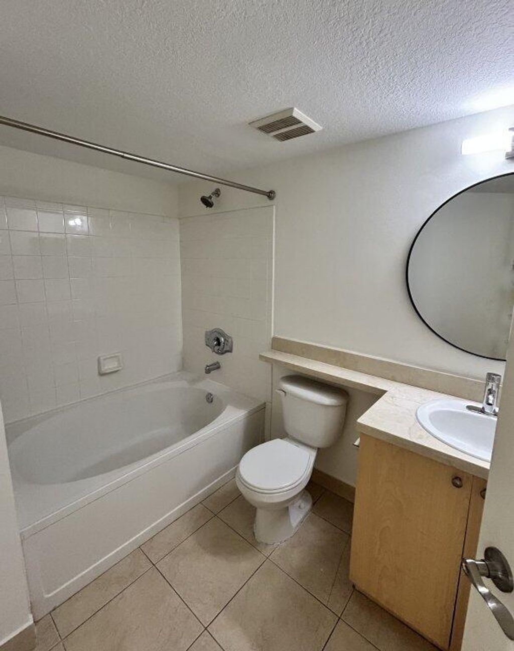 Photo of 302 Villa Circle, Boynton Beach, FL 33435 (MLS # R11059504)