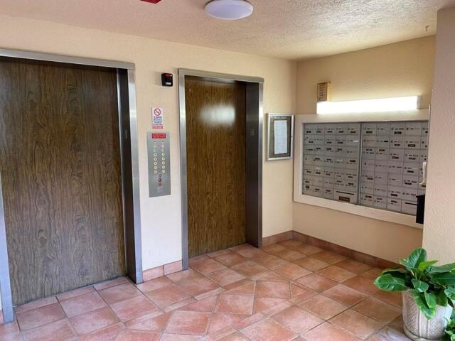 7076 Huntington Lane 805