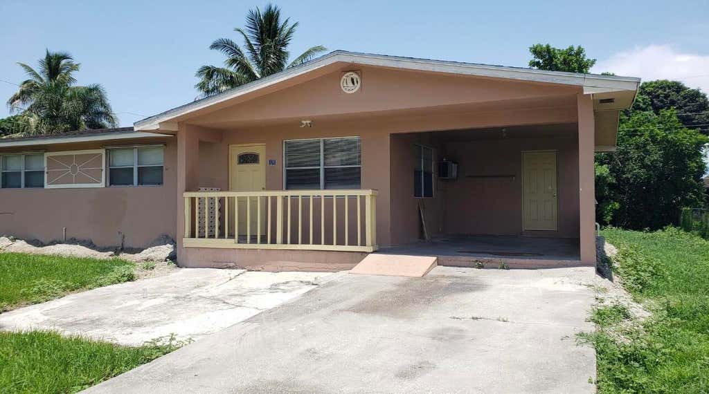 Photo of 170 NW 7th Avenue, South Bay, FL 33493 (MLS # R11141097)