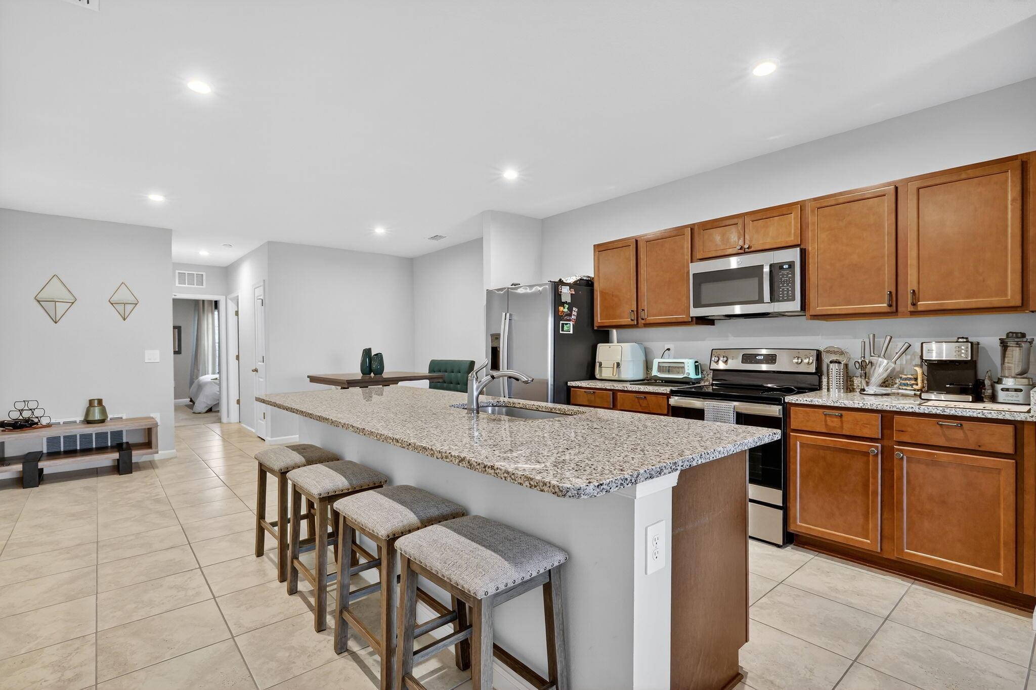 AVALON CROSSING - Residential