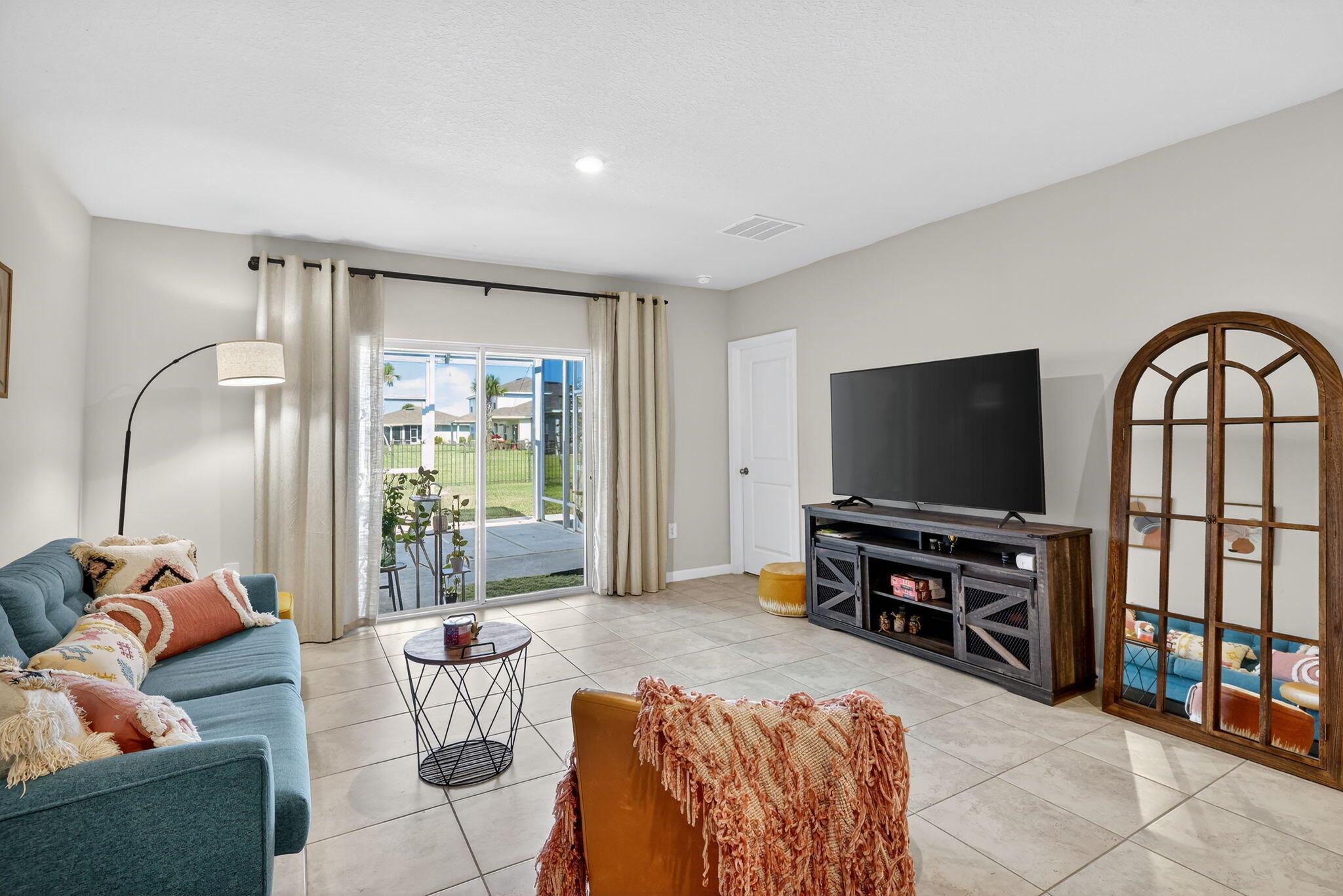 AVALON CROSSING - Residential