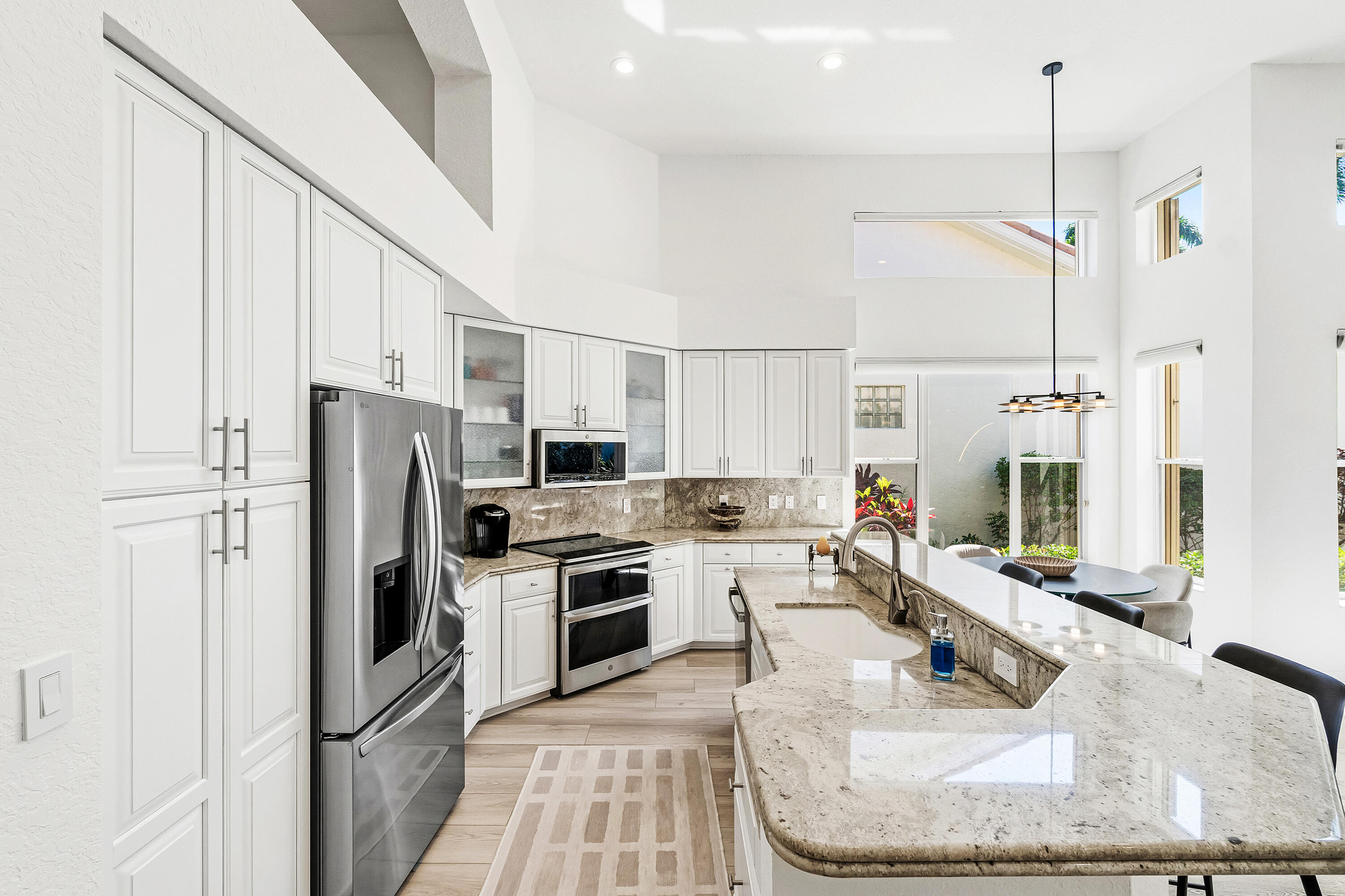 BAY POINTE - Residential Lease