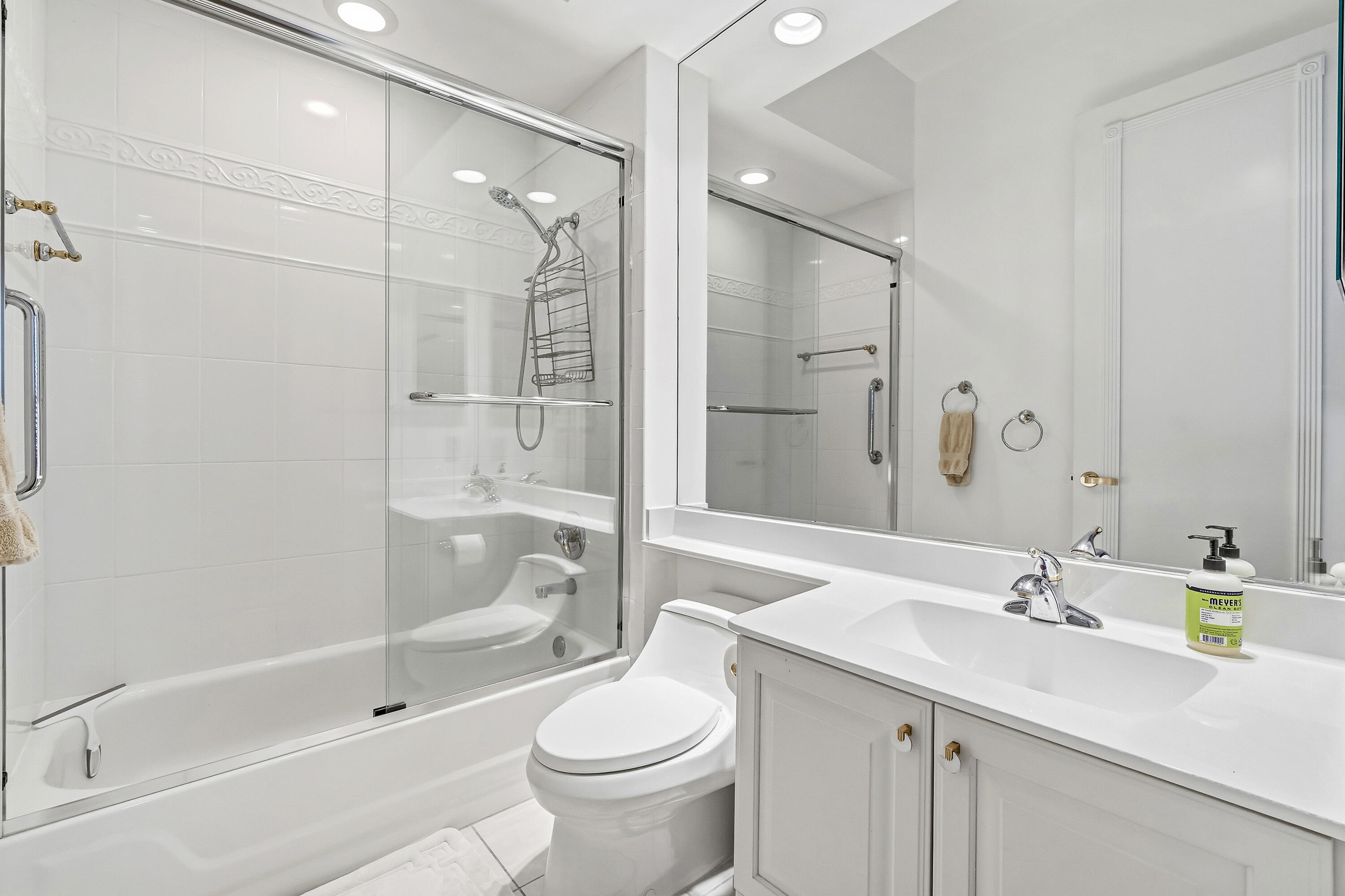 BAY POINTE - Residential Lease