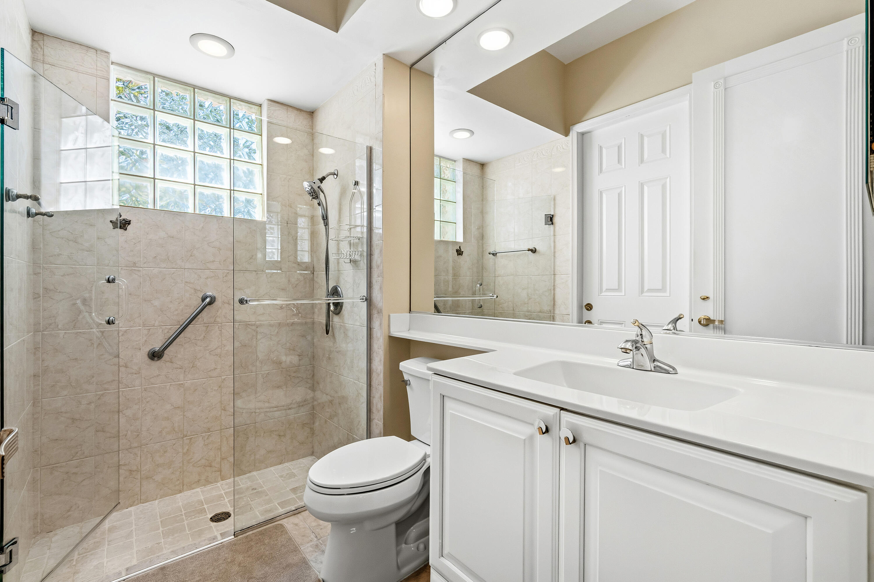 BAY POINTE - Residential Lease