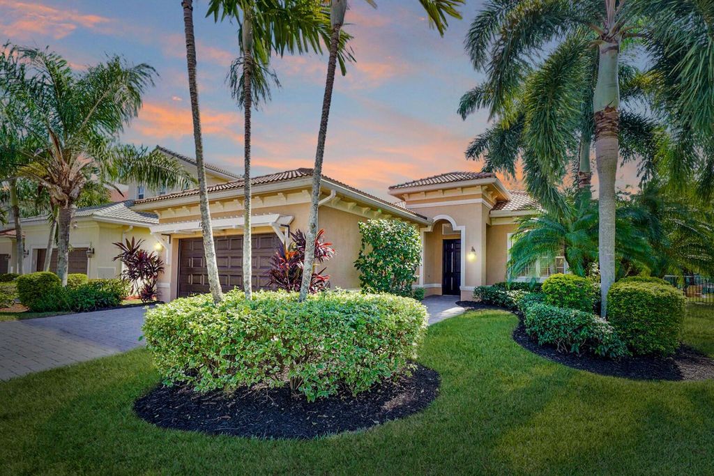 Photo of 12213 Aviles Circle, Palm Beach Gardens, FL 33418 (MLS # R10955234)