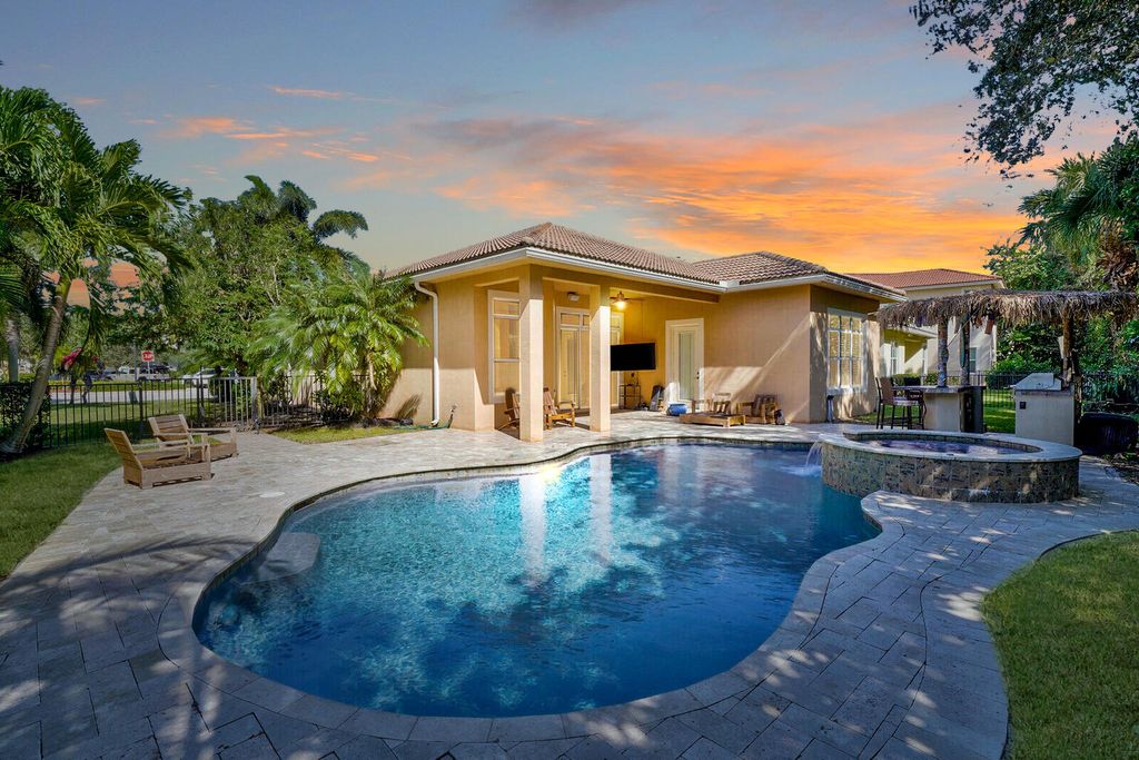 Photo of 12213 Aviles Circle, Palm Beach Gardens, FL 33418 (MLS # R10955234)