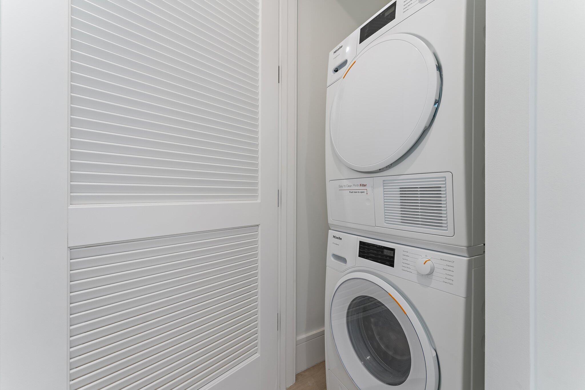 NAUTILUS 220 CONDO - Residential