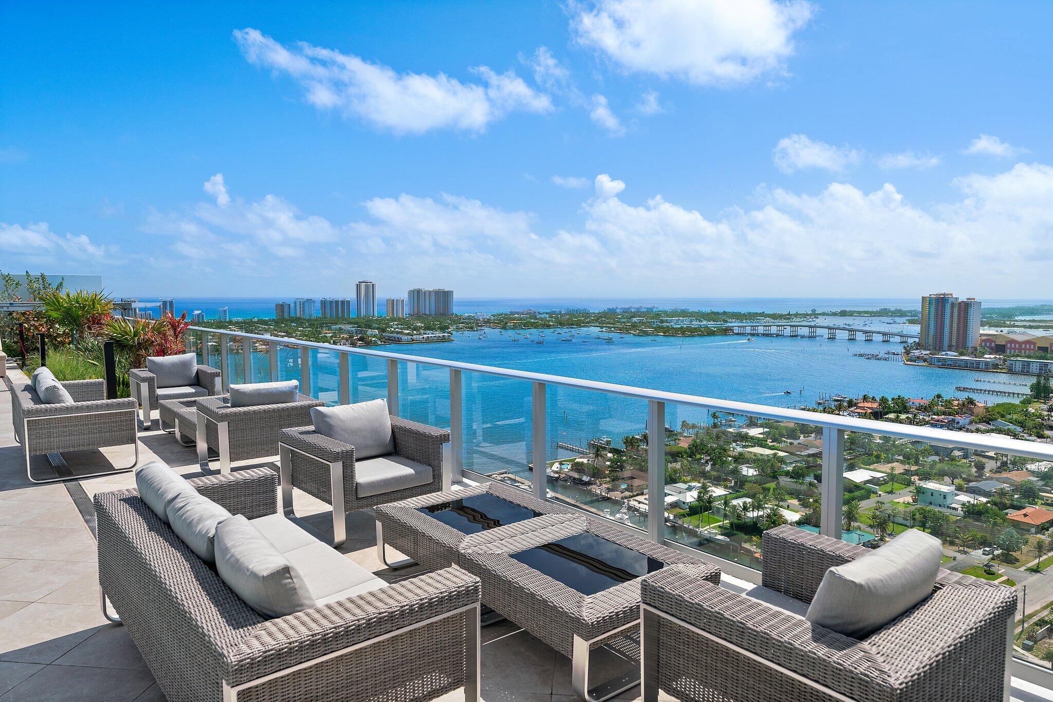 NAUTILUS 220 CONDO - Residential