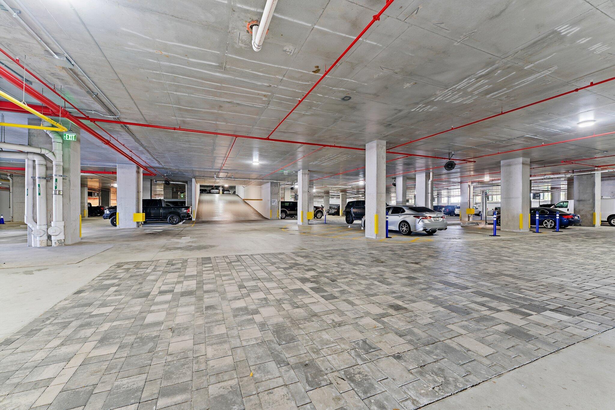 NAUTILUS 220 CONDO - Residential